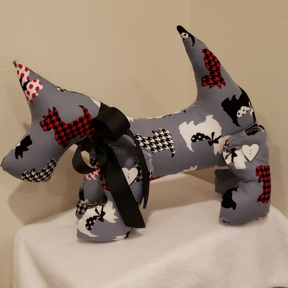 BOSTON THE SCOTTIE DOG W/ MOVEABLE LEGS